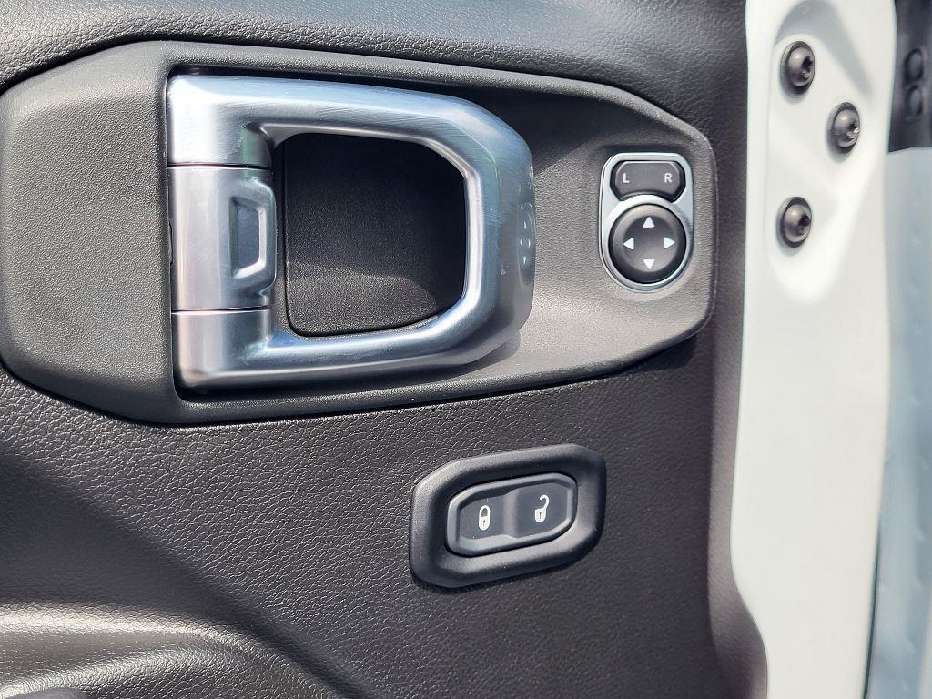 new 2024 Jeep Wrangler car, priced at $51,275