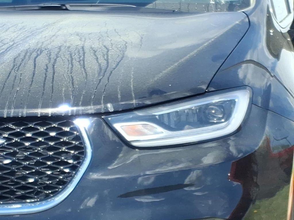 used 2025 Chrysler Pacifica car, priced at $33,498