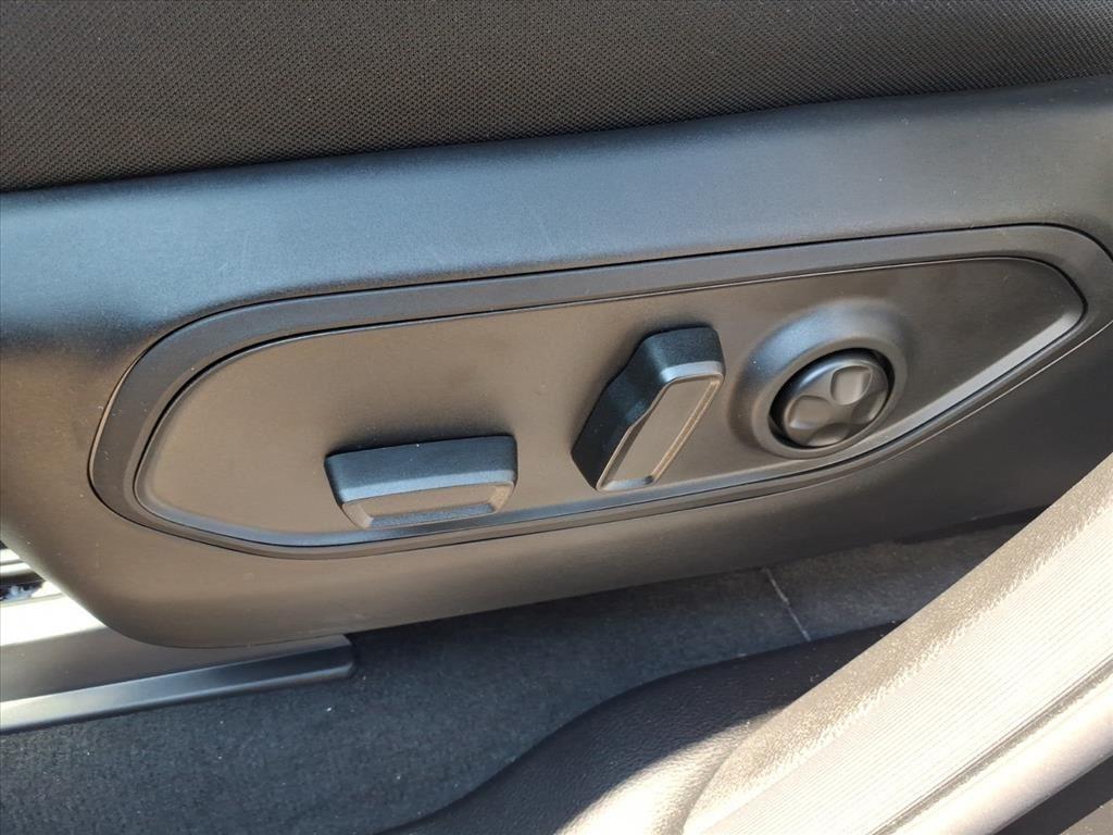 new 2025 Jeep Grand Cherokee L car, priced at $33,848