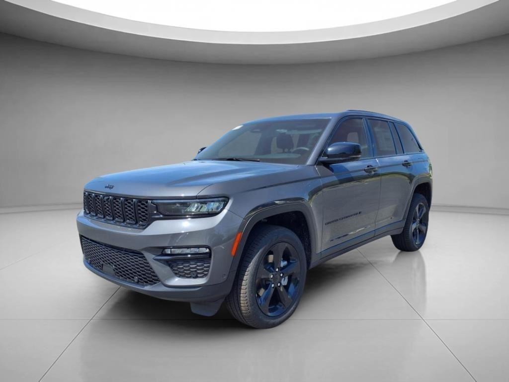 new 2025 Jeep Grand Cherokee car, priced at $44,405