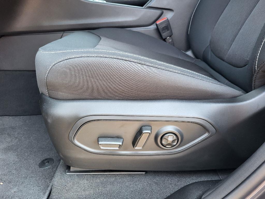 new 2024 Jeep Grand Cherokee car, priced at $43,215