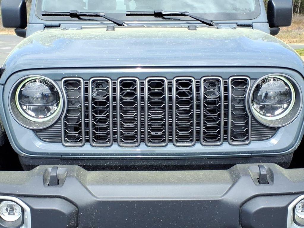 new 2026 Jeep Gladiator car, priced at $49,965