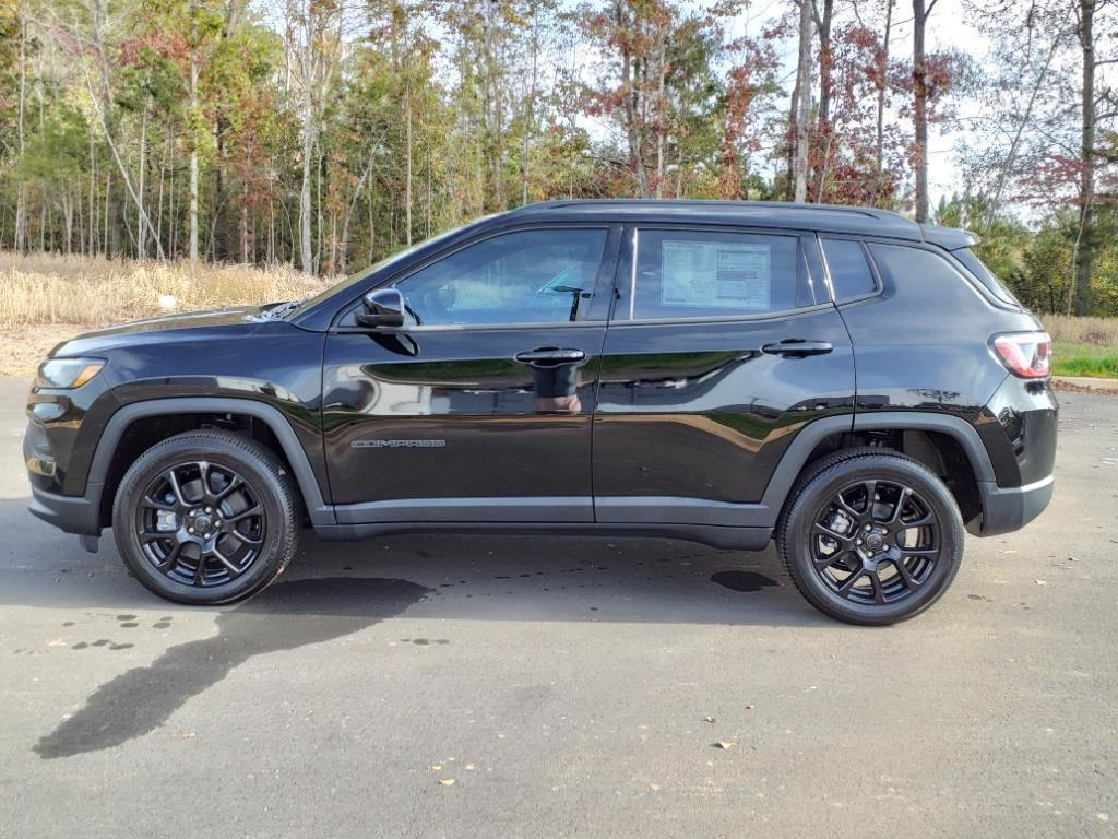 new 2025 Jeep Compass car, priced at $29,986