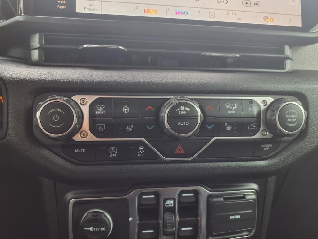 new 2025 Jeep Wrangler car, priced at $53,375