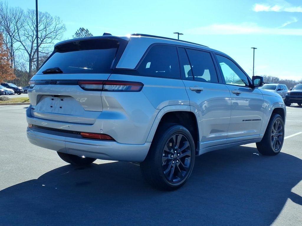 new 2025 Jeep Grand Cherokee car, priced at $44,980