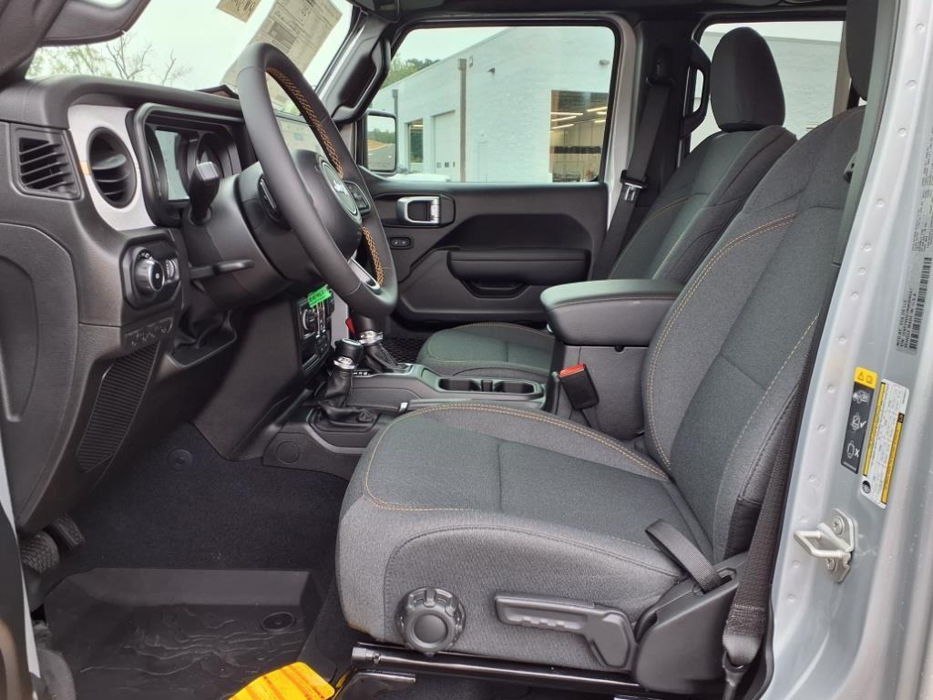 new 2024 Jeep Wrangler car, priced at $52,140