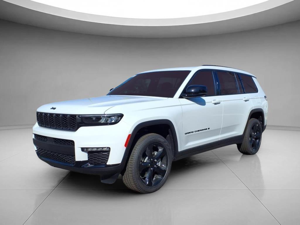 new 2025 Jeep Grand Cherokee L car, priced at $45,320