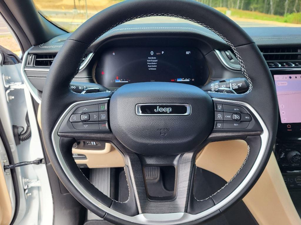 new 2024 Jeep Grand Cherokee car, priced at $57,765