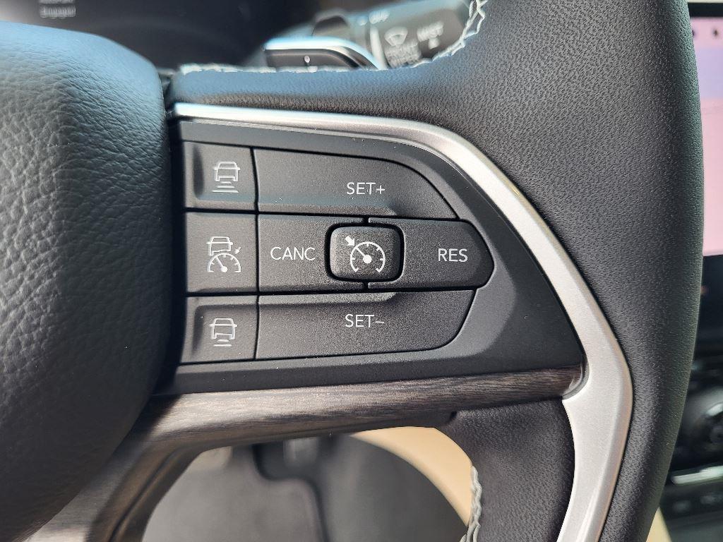 new 2024 Jeep Grand Cherokee car, priced at $57,765