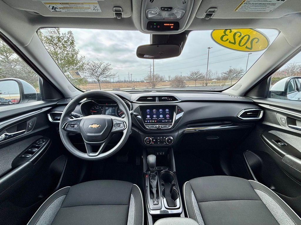 used 2023 Chevrolet TrailBlazer car, priced at $20,953
