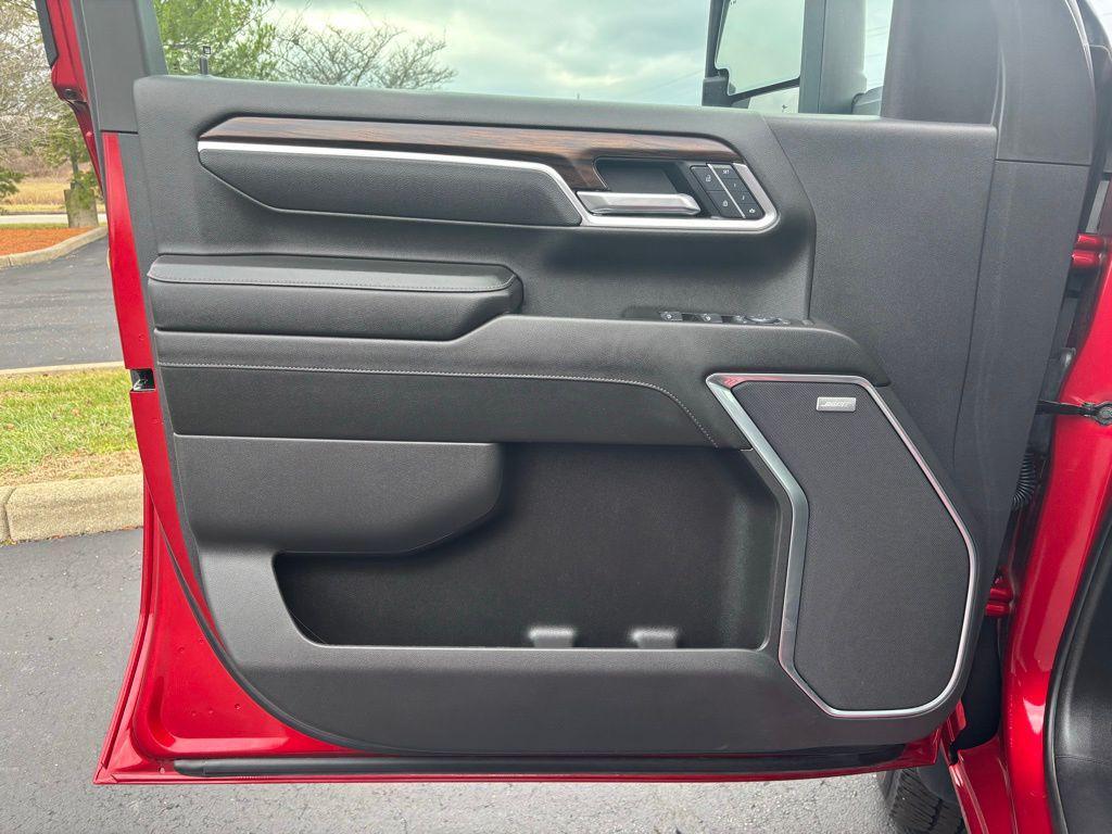 used 2025 GMC Sierra 2500 car, priced at $60,867