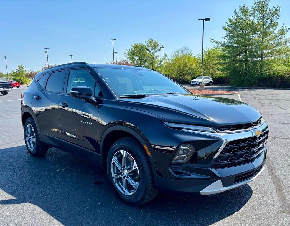 used 2024 Chevrolet Blazer car, priced at $32,136