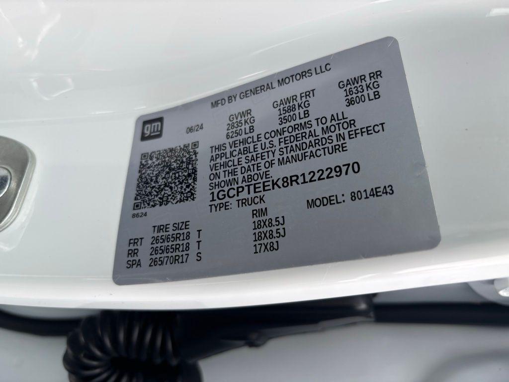 used 2024 Chevrolet Colorado car, priced at $35,396