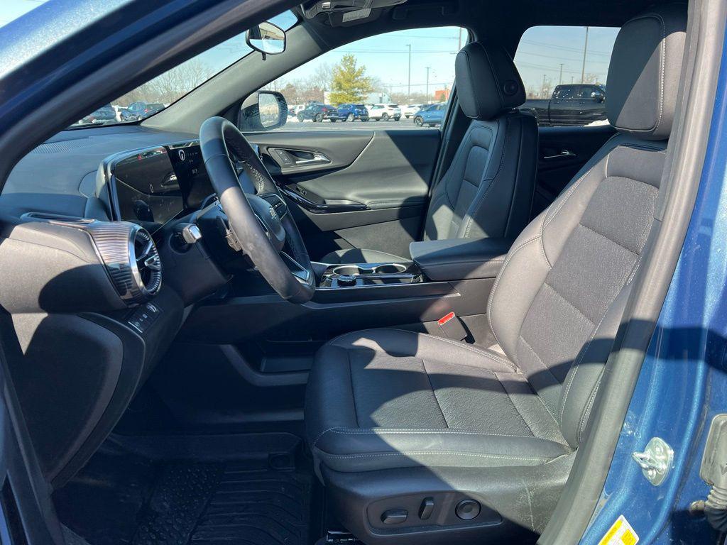 used 2026 Chevrolet Equinox car, priced at $28,820