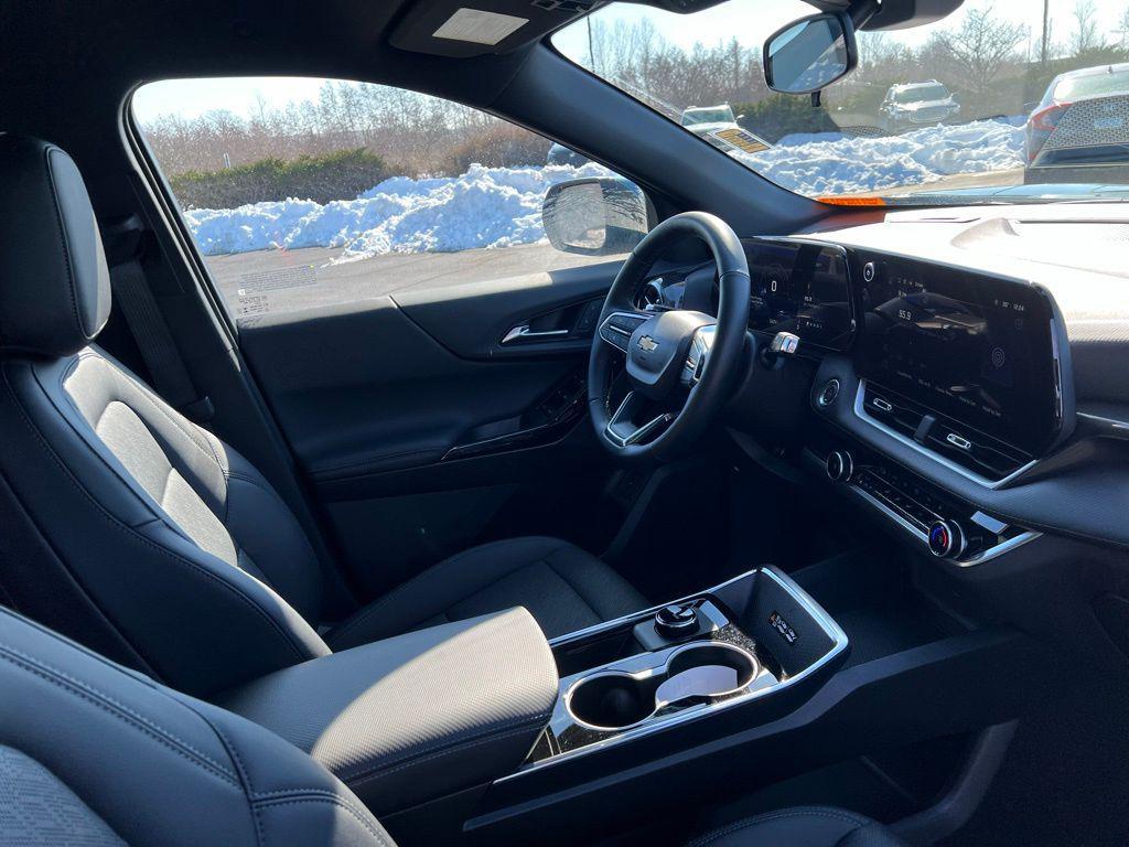 used 2026 Chevrolet Equinox car, priced at $28,820