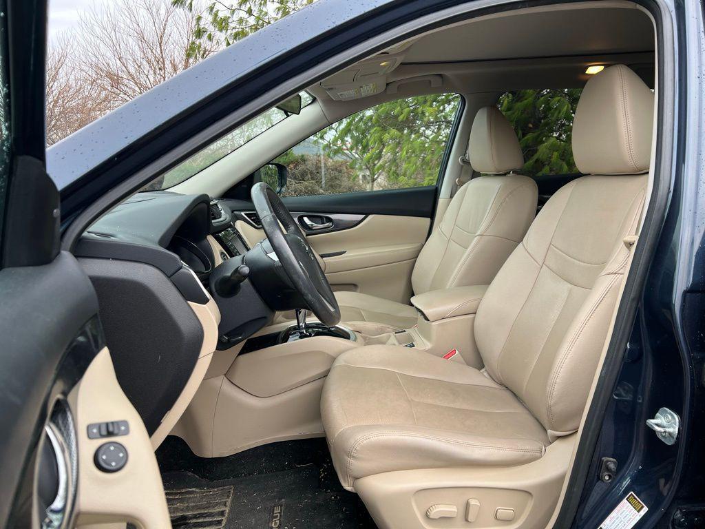 used 2016 Nissan Rogue car, priced at $10,951