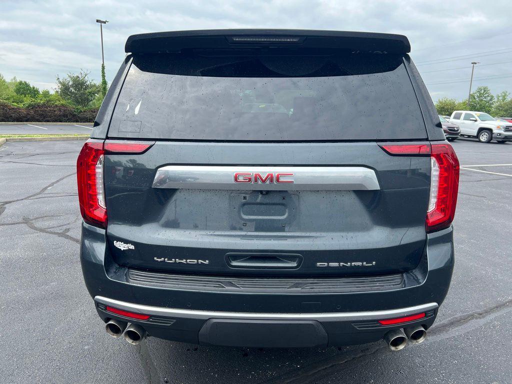 used 2021 GMC Yukon XL car, priced at $54,925