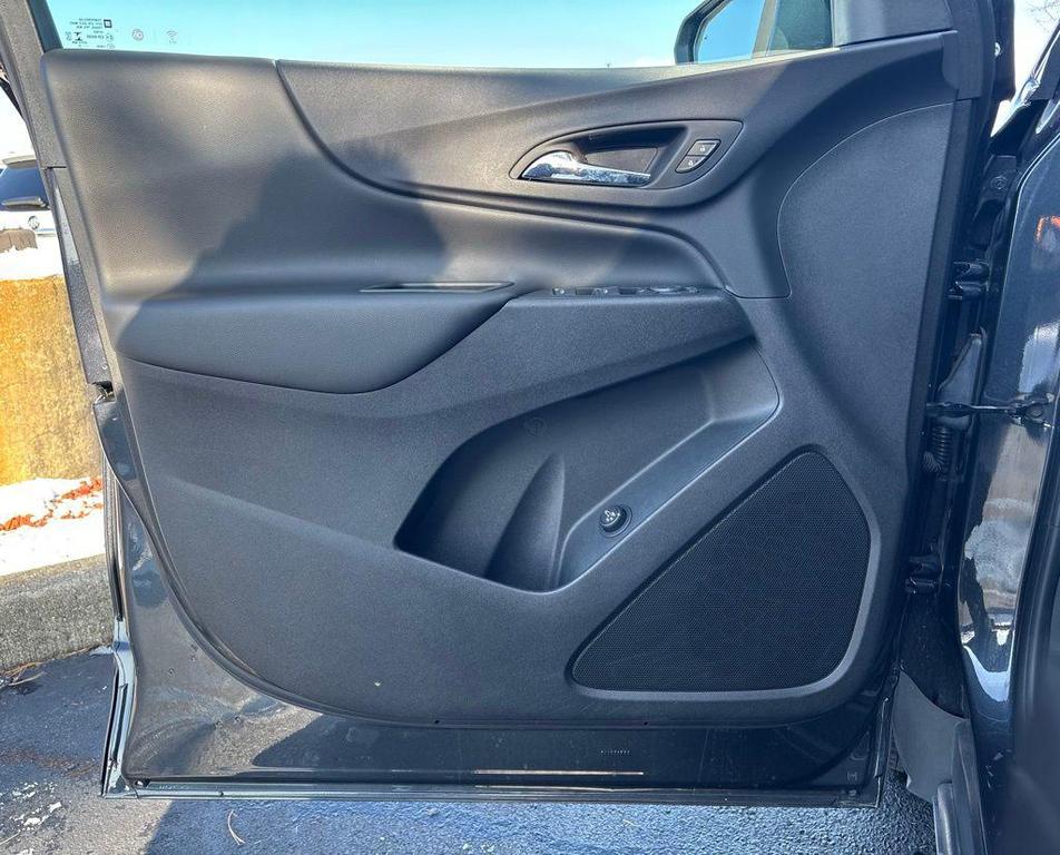 used 2022 Chevrolet Equinox car, priced at $19,286