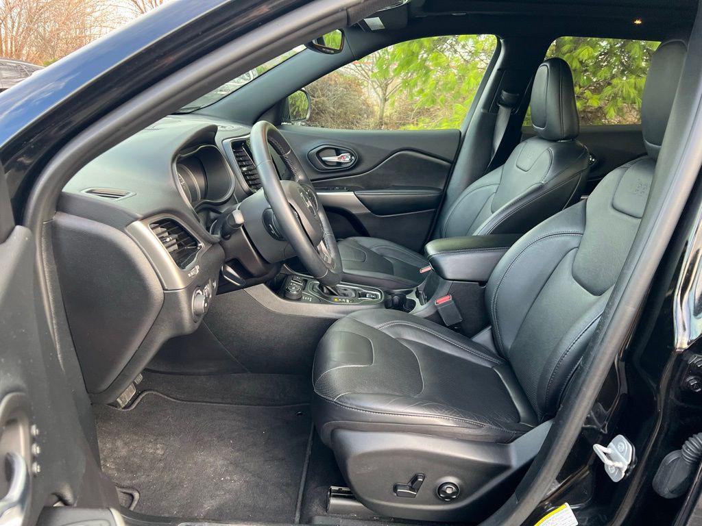 used 2020 Jeep Cherokee car, priced at $22,255