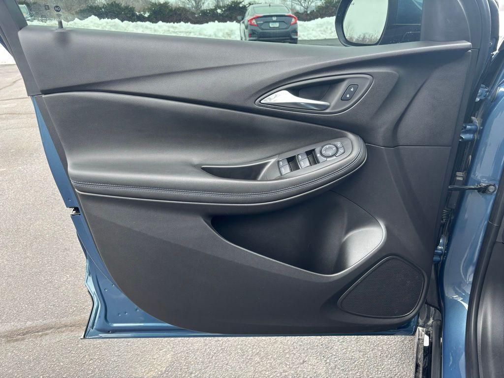 used 2025 Buick Encore GX car, priced at $23,145