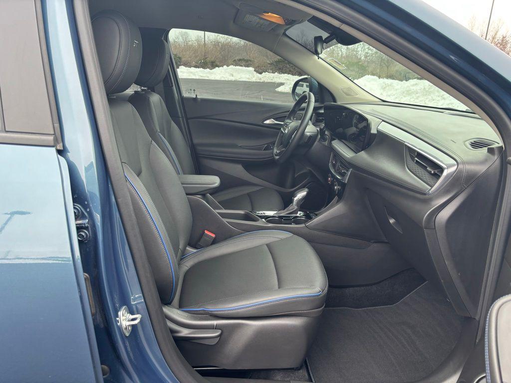 used 2025 Buick Encore GX car, priced at $23,145