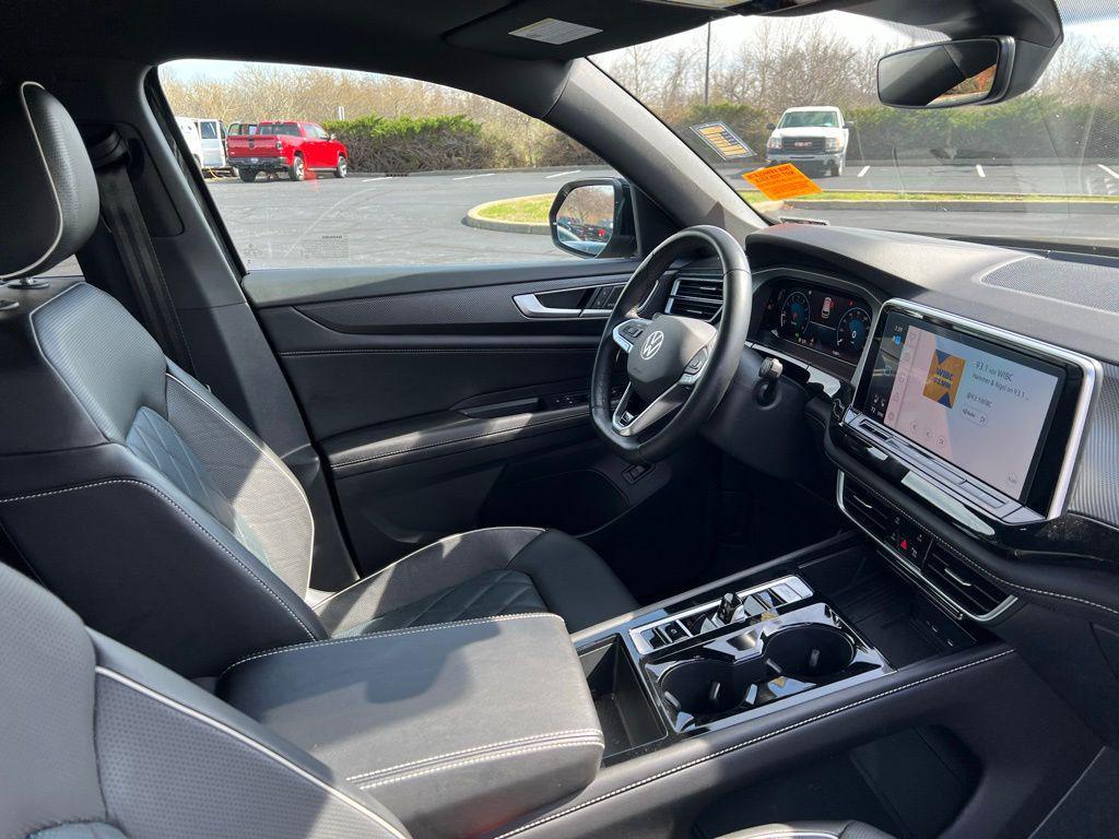 used 2025 Volkswagen Atlas Cross Sport car, priced at $43,380