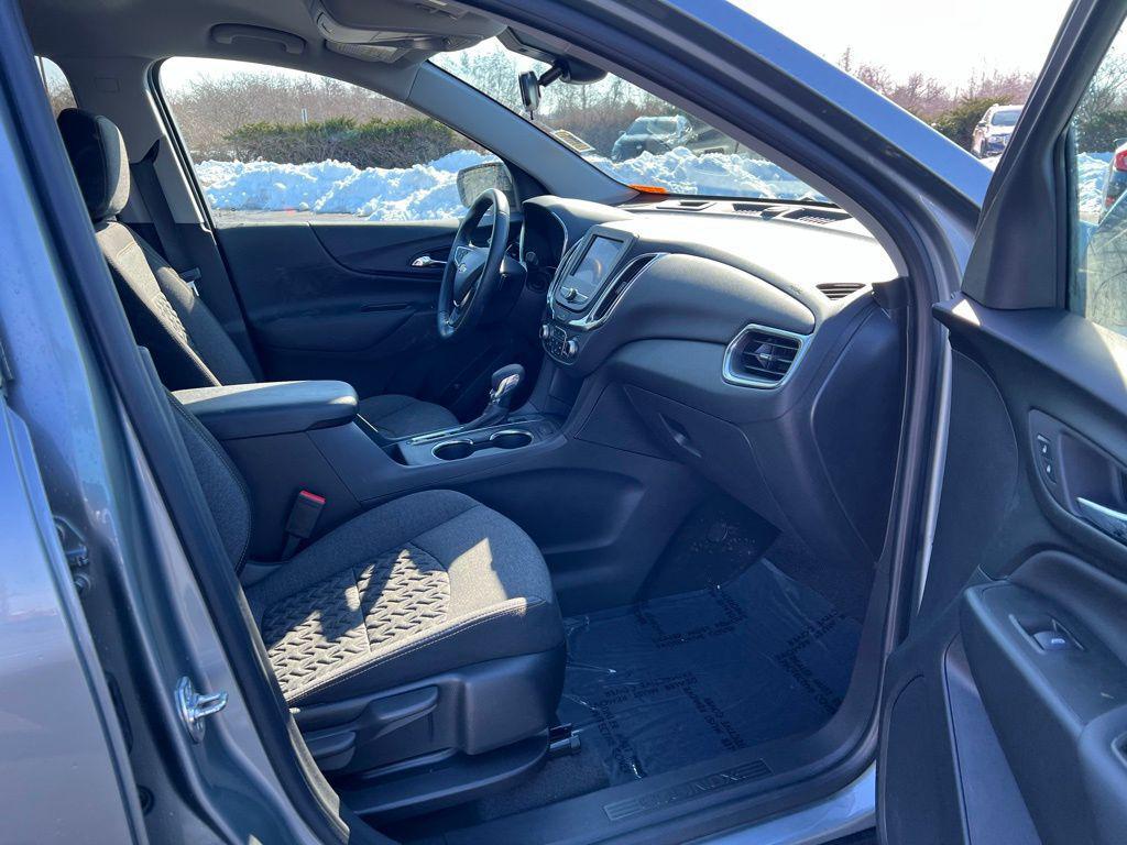 used 2024 Chevrolet Equinox car, priced at $22,354