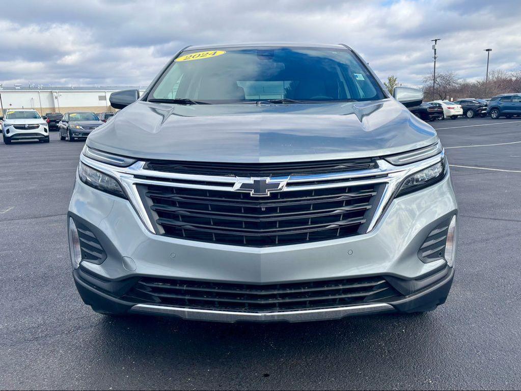 used 2024 Chevrolet Equinox car, priced at $21,899