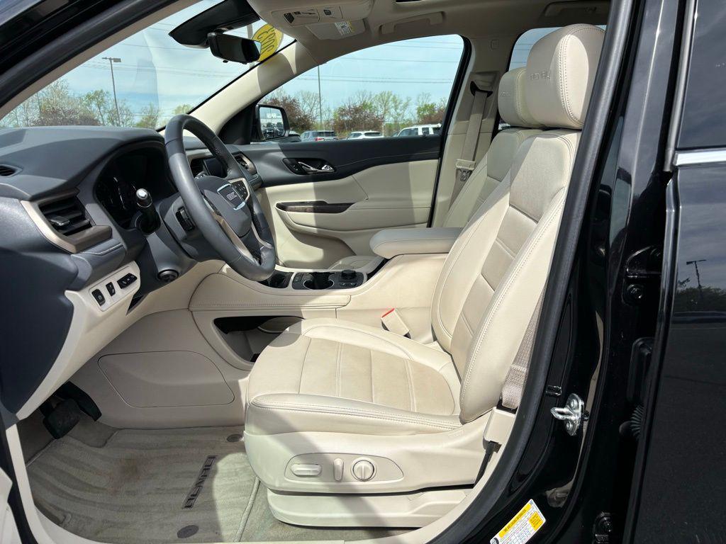 used 2023 GMC Acadia car, priced at $39,325