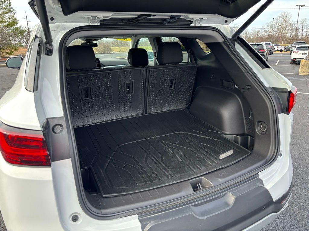 used 2024 Chevrolet Blazer car, priced at $26,080