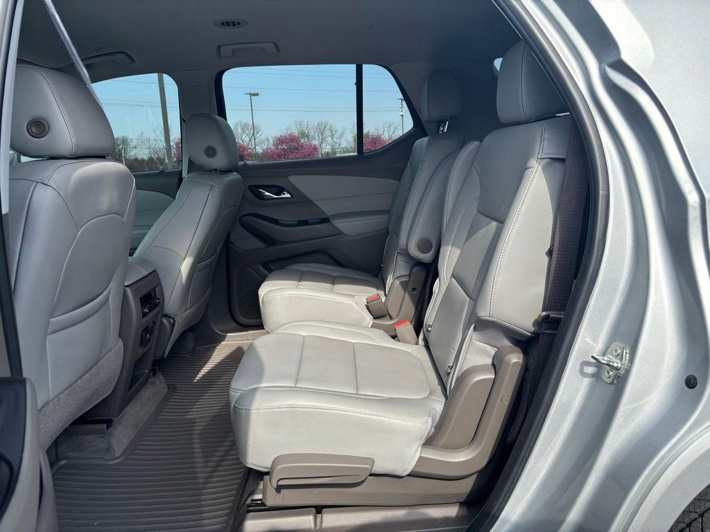 used 2019 Chevrolet Traverse car, priced at $22,397