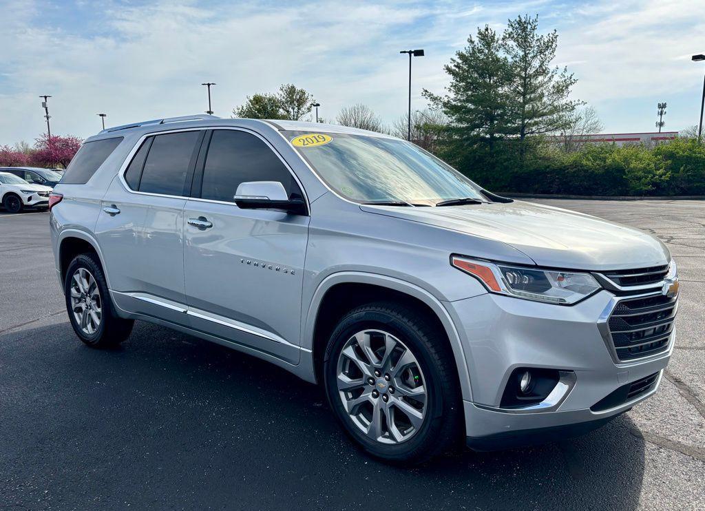used 2019 Chevrolet Traverse car, priced at $22,397