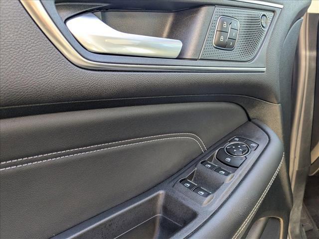 used 2024 Ford Edge car, priced at $25,682