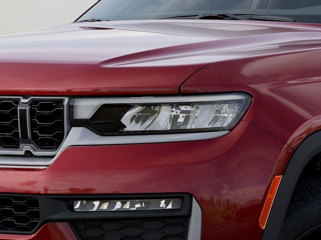 new 2026 Jeep Grand Cherokee car, priced at $48,885