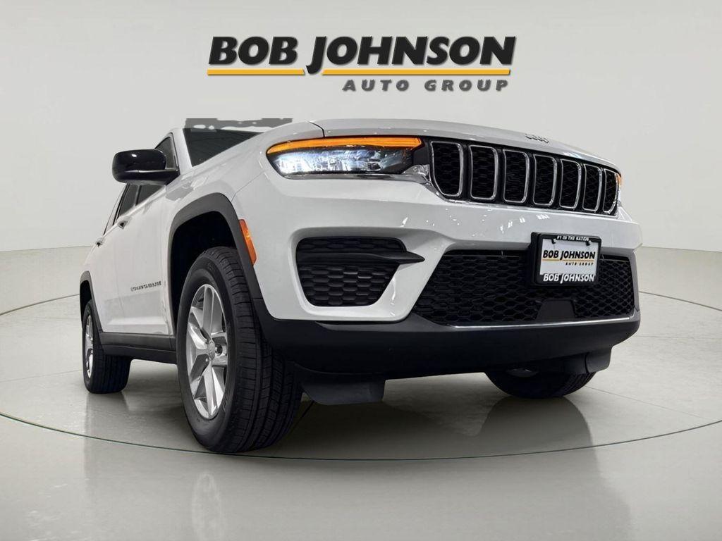 new 2025 Jeep Grand Cherokee car, priced at $38,451