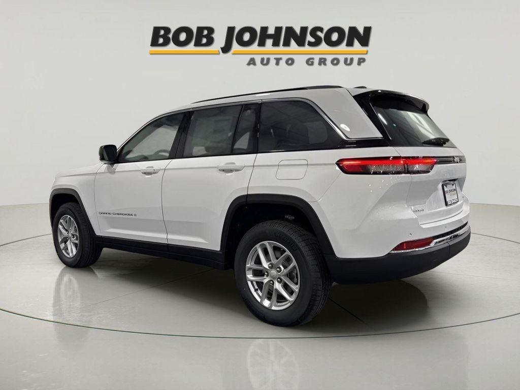new 2025 Jeep Grand Cherokee car, priced at $38,451