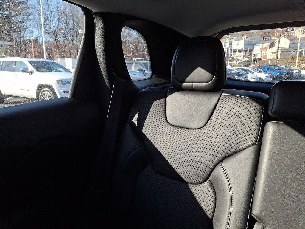 used 2022 Jeep Cherokee car, priced at $25,813