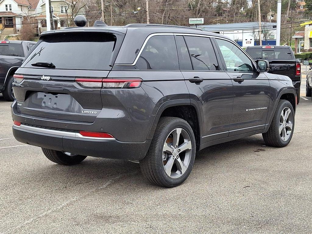 new 2026 Jeep Grand Cherokee car, priced at $49,805