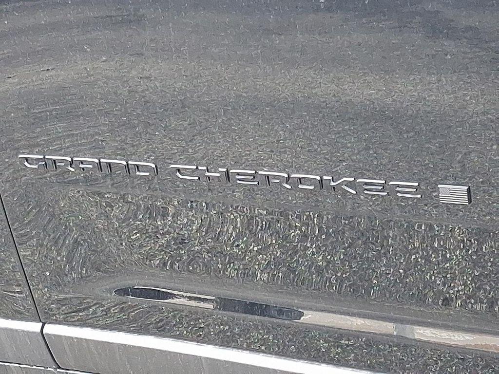 new 2025 Jeep Grand Cherokee car, priced at $47,330