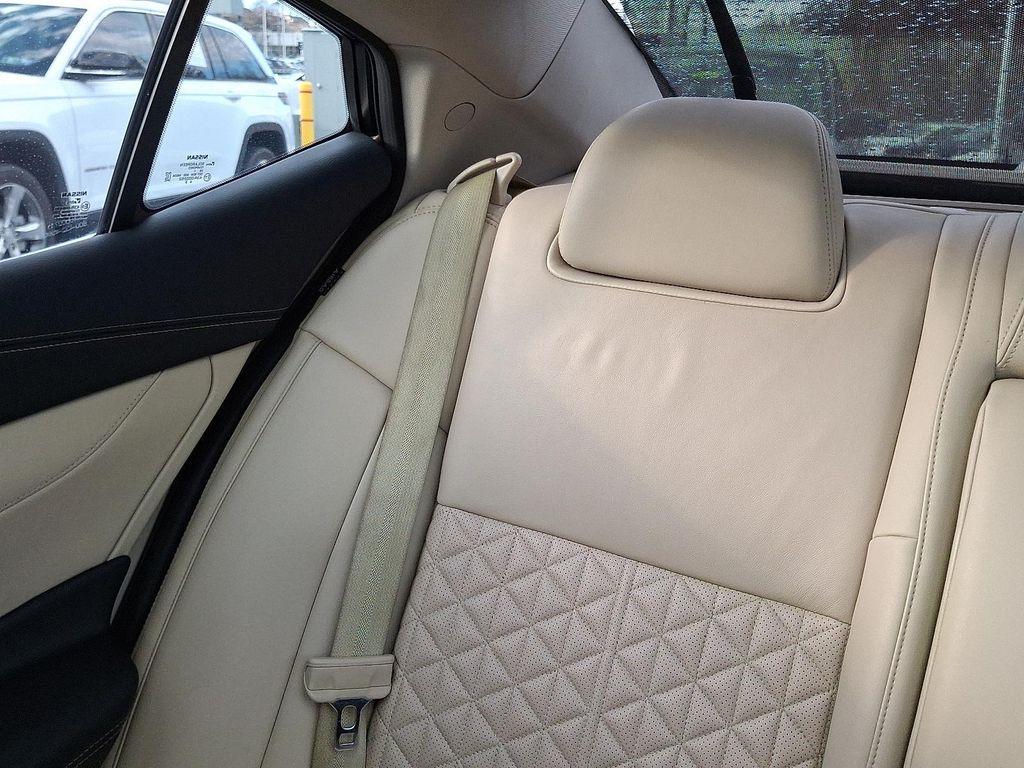 used 2022 Nissan Maxima car, priced at $24,487