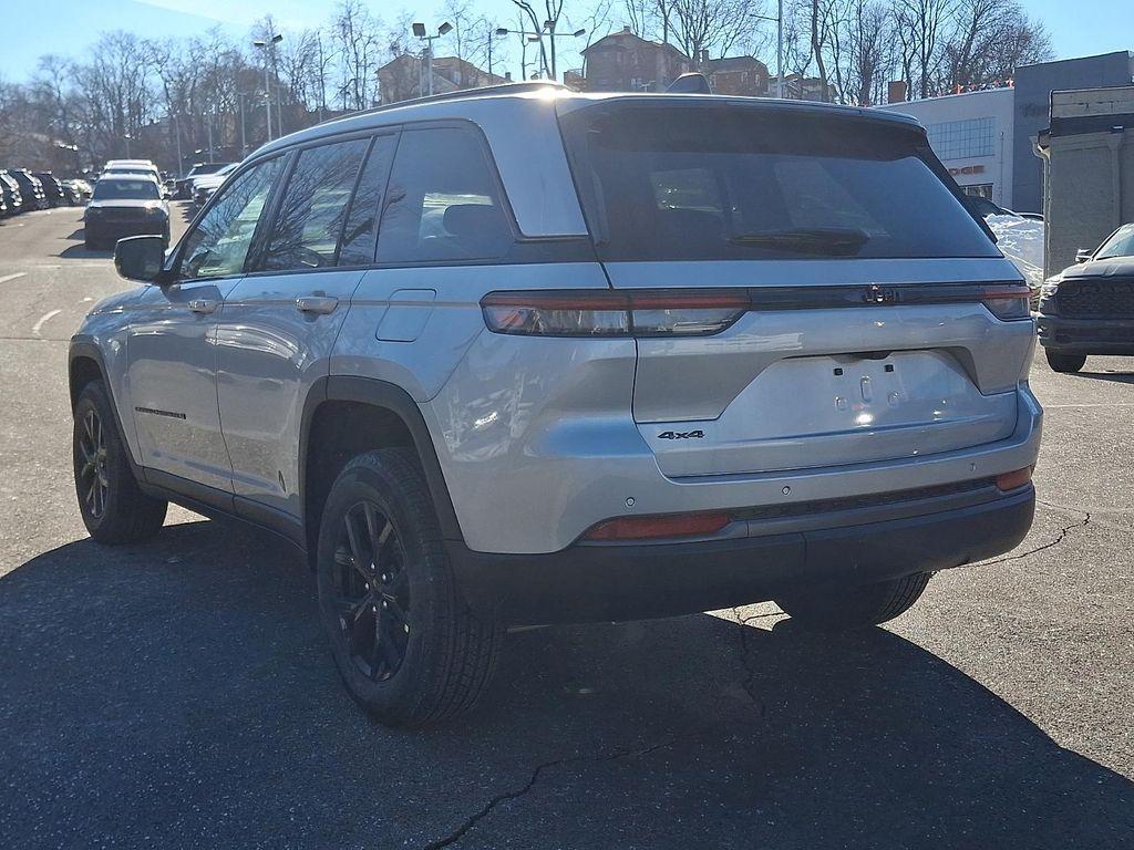 new 2026 Jeep Grand Cherokee car, priced at $48,750