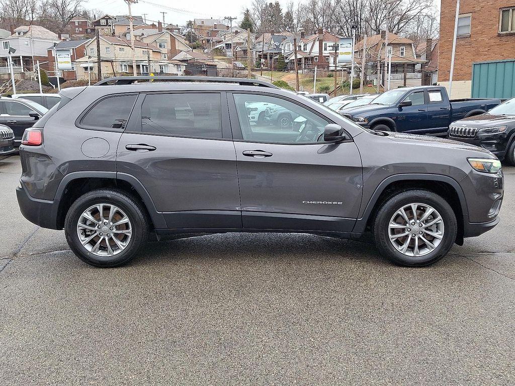 used 2022 Jeep Cherokee car, priced at $25,885