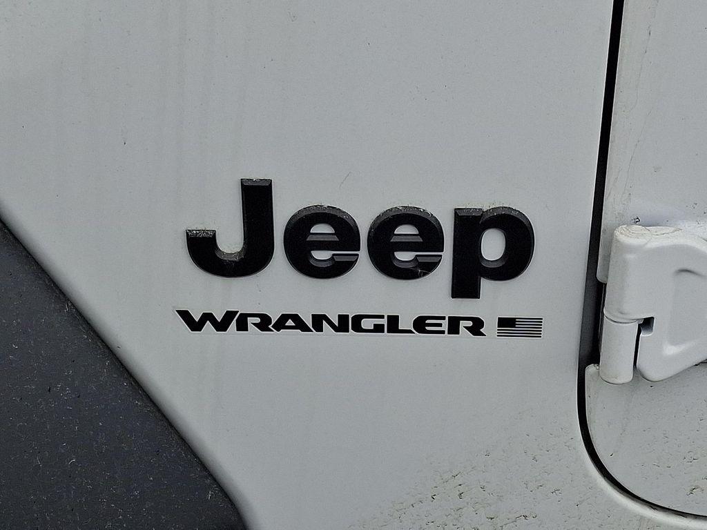 new 2026 Jeep Wrangler car, priced at $42,275