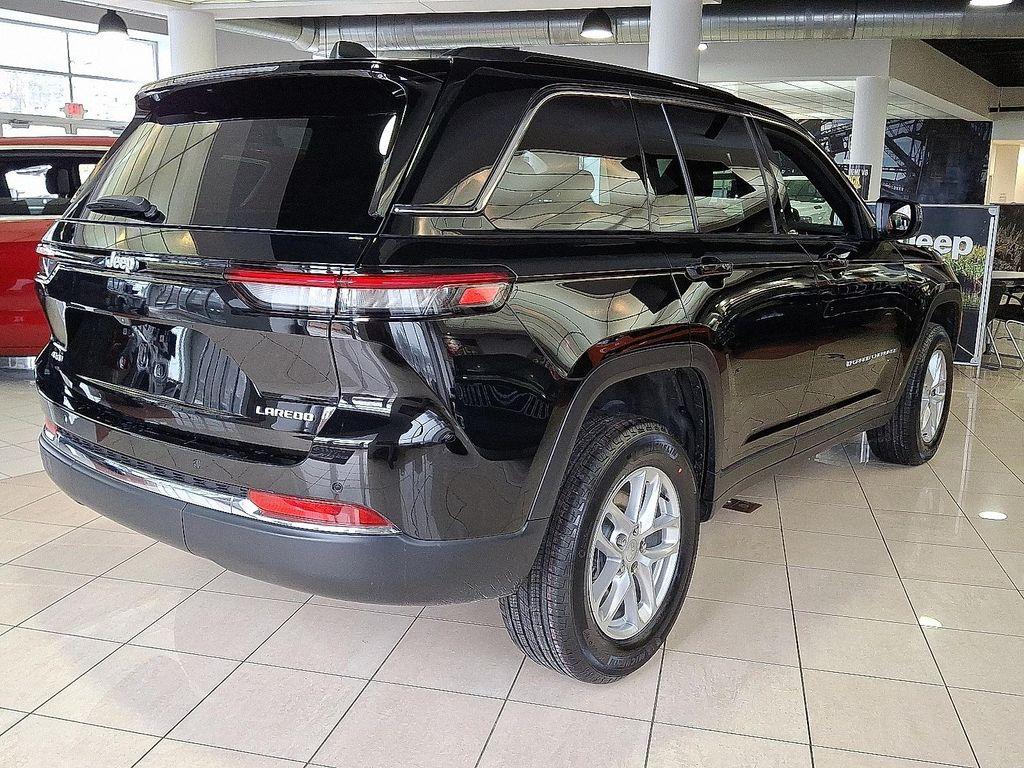new 2025 Jeep Grand Cherokee car, priced at $42,975
