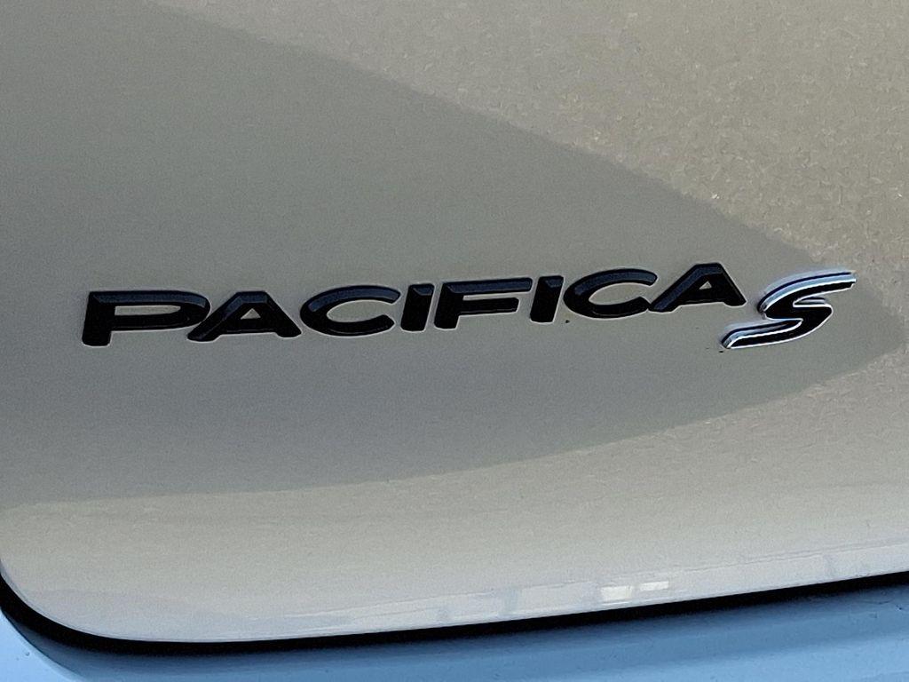 new 2026 Chrysler Pacifica car, priced at $57,560