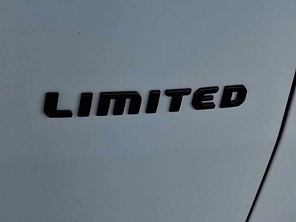 new 2026 Jeep Cherokee car, priced at $42,220