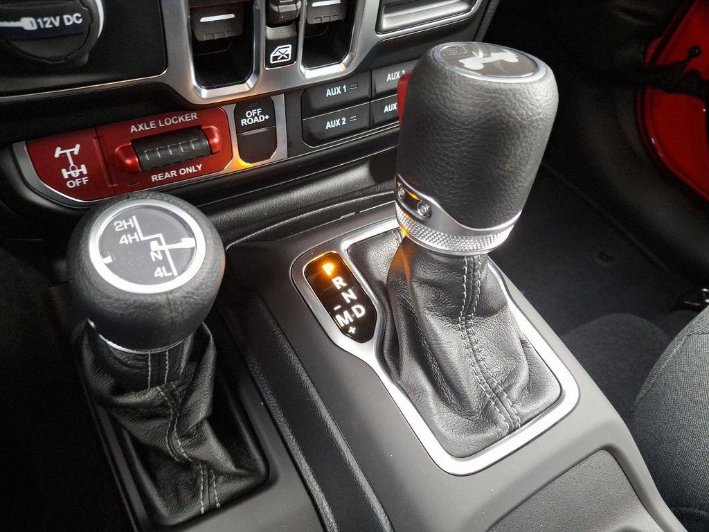 new 2025 Jeep Wrangler car, priced at $53,075