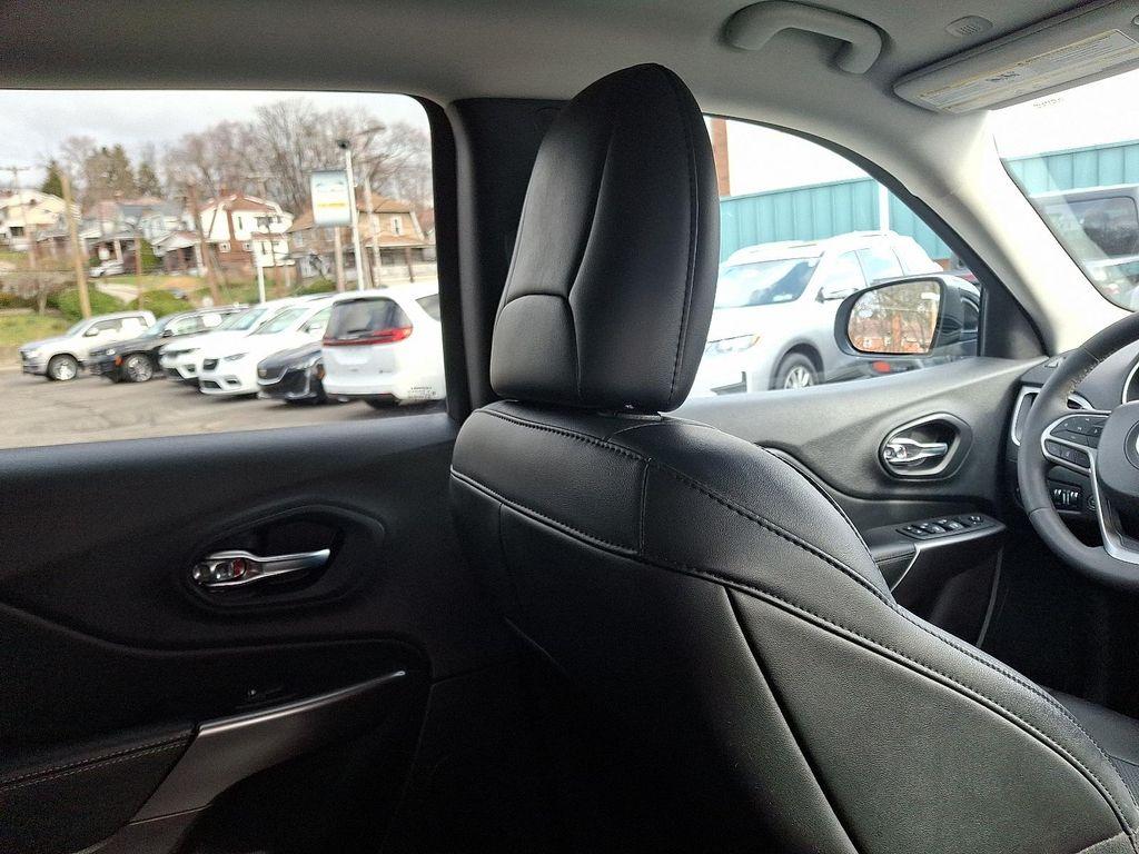 used 2022 Jeep Cherokee car, priced at $27,513