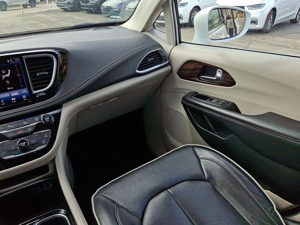 used 2021 Chrysler Pacifica car, priced at $23,342