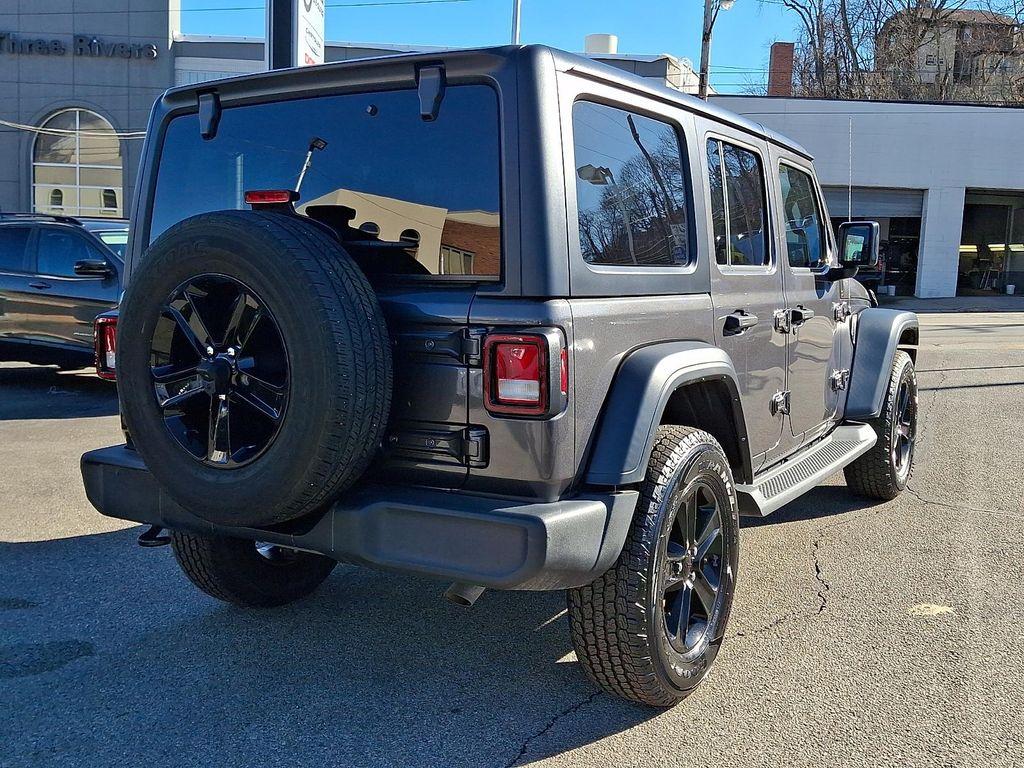 used 2022 Jeep Wrangler Unlimited car, priced at $31,817